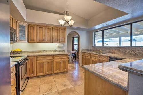 Private Desert Oasis With Pool 5mi To Peoria Complex!