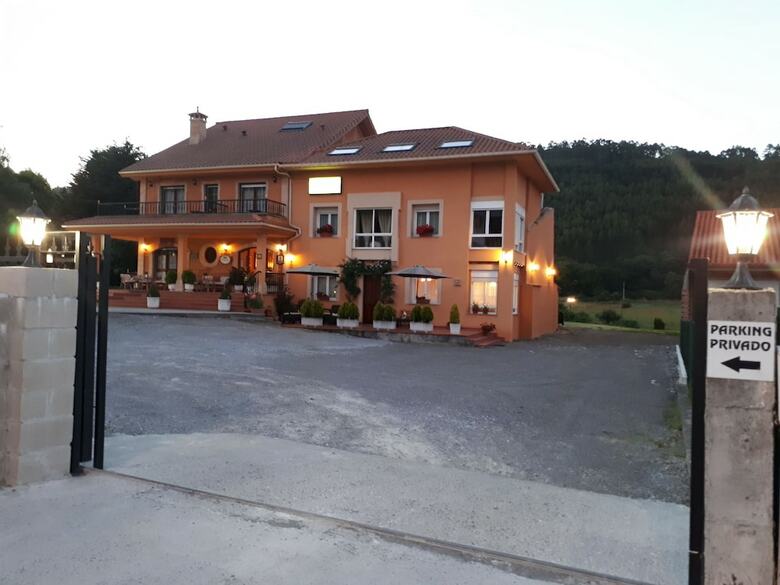 Hostal Posada El Trasmerano