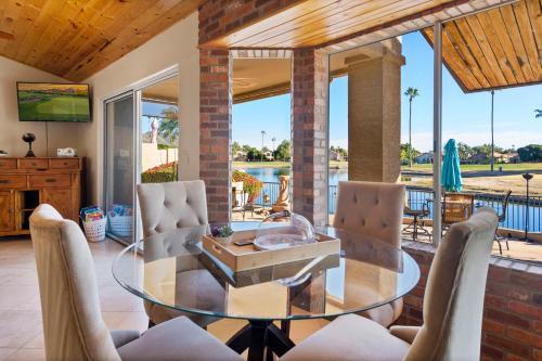 Upscale Phoenix Oasis With Small Private Pool And Spa!