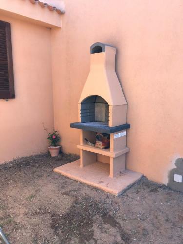 Casa Di Maia, Piscina, Posto Auto E Giardino