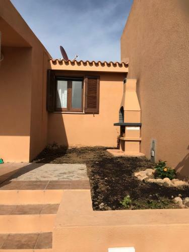 Casa Di Maia, Piscina, Posto Auto E Giardino
