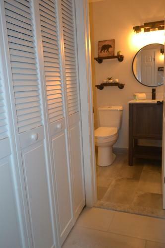Elegant Apartment - View On Lake Tremblant & Mountain