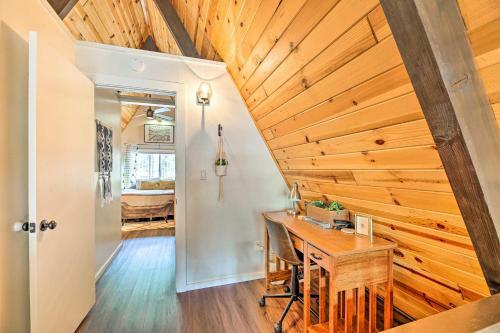 Warm A-frame Cabin With Pet-friendly Amenities