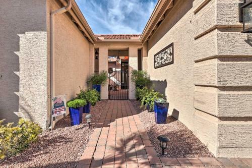 Sun-lit Casa In 55 And Community With Bbq And Patio!
