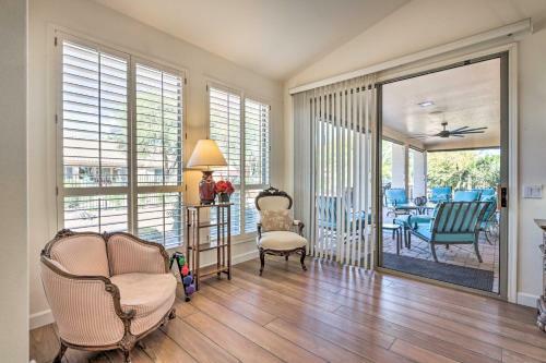 Sun-lit Casa In 55 And Community With Bbq And Patio!