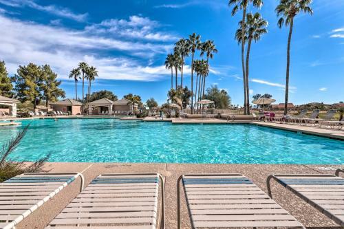Sun-lit Casa In 55 And Community With Bbq And Patio!