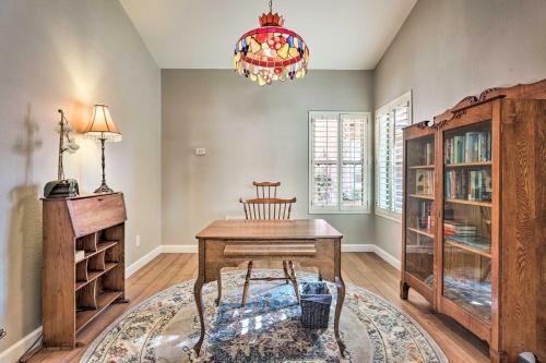 Sun-lit Casa In 55 And Community With Bbq And Patio!