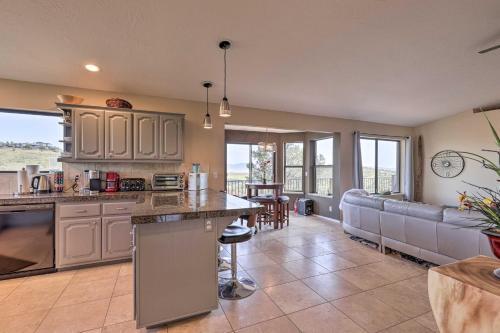 Arizona Villa With Deck And Views 5 Mi To Prescott!