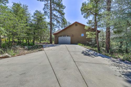 Private Prescott Cottage About 3 Miles To Town!