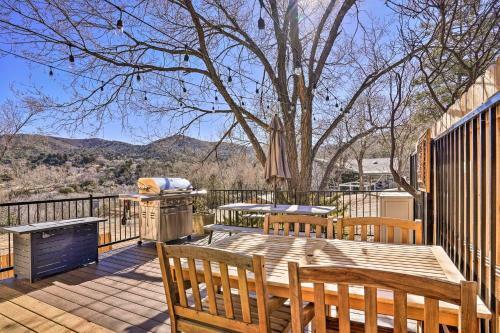 Lone Pine On Robinson Home With Deck And Grill!