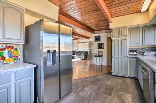 Lone Pine On Robinson Home With Deck And Grill!