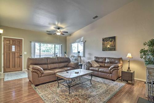 Pet-friendly Prescott Townhome With Fireplace!