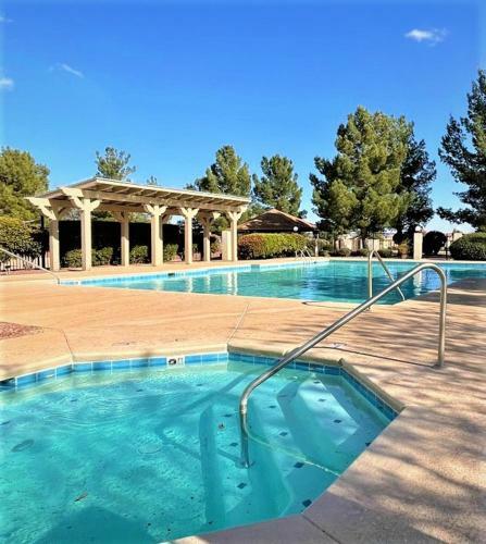 Sonoran Desert Oasis Centrally Located With Heated Pool And Spa