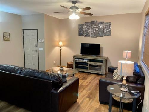 Whispering Pines Retreat W/balcony, View, Quiet