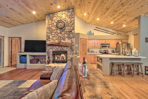Torreon Show Low Escape With Grill And Fire Pit!