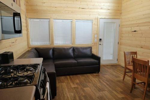 Grand Canyon Ridge #77 -tiny Home -20 Min From South Rim-glamping Site