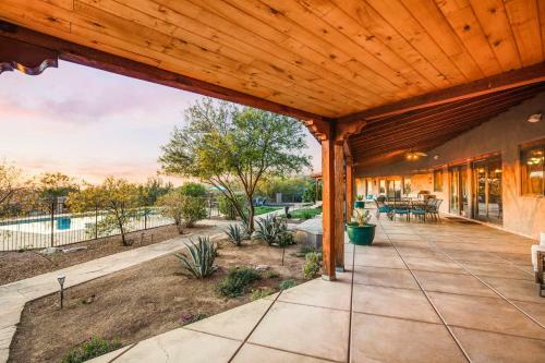 Dove Mountain Estate