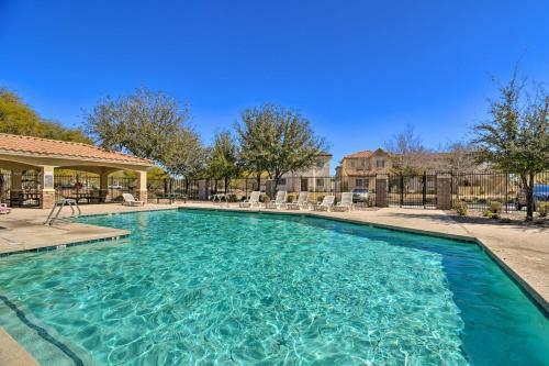 2-story Surprise Getaway With Patio And Fire Pit!
