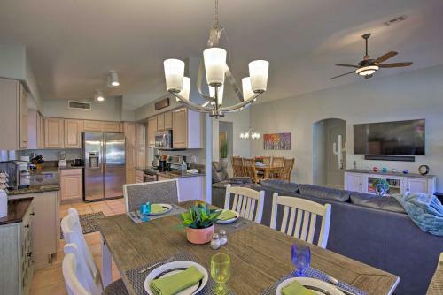 Surprise Retreat With Lake Views And Golf Course!