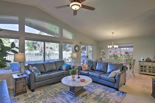 Surprise Retreat With Lake Views And Golf Course!