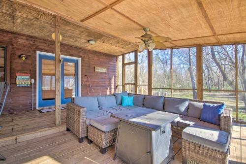 Updated Cabin On White River By Boat Landing!