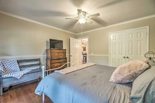 Updated Cabin On White River By Boat Landing!