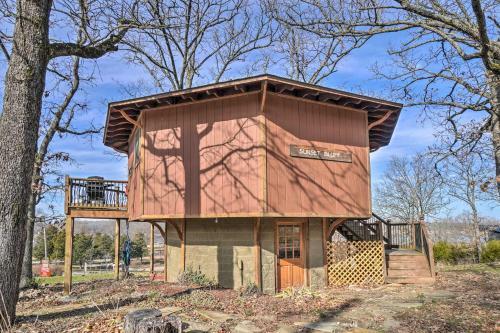 Sunset Bluff Treehouse On Bull Shoals Lake!