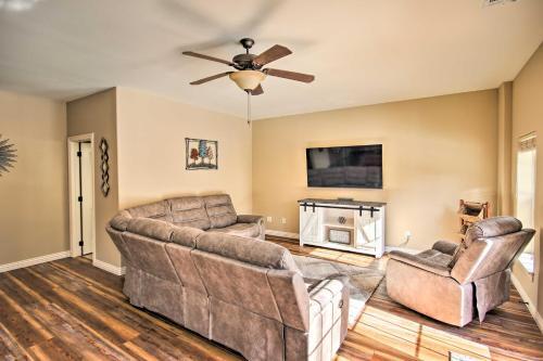 Idyllic Bella Vista Retreat With Back 40 Access