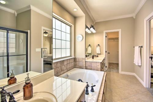 Idyllic Bella Vista Retreat With Back 40 Access