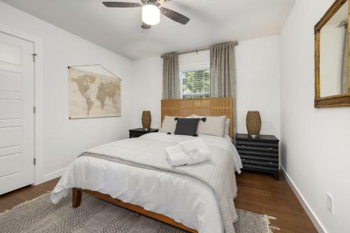 Casa Azul - Walk To 8th St Market - Sleeps 10!