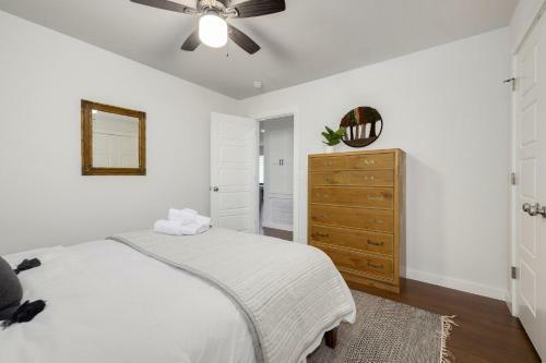 Casa Azul - Walk To 8th St Market - Sleeps 10!