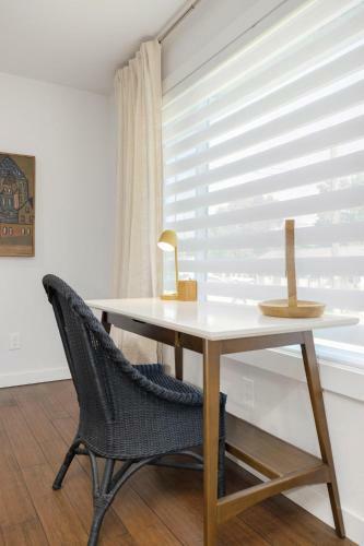 Casa Azul - Walk To 8th St Market - Sleeps 10!