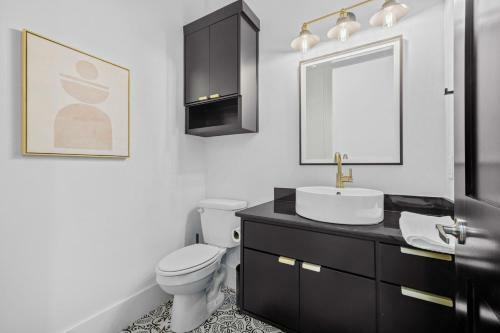 The Fillmore - Hot Tub - Max Luxury - 1 Mi To Downtown