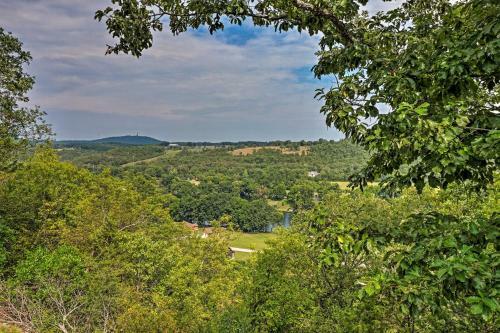 Secluded Flippin Home Less Than 2 Mi To White River!