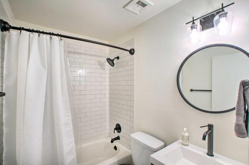 Chic Scottsdale-area Oasis With Private Yard!
