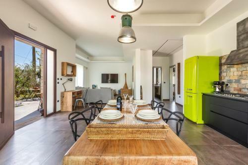Villa Suitcase
