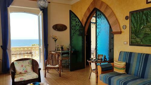Casa Vacanza Fronte Mare - Villa Libert�