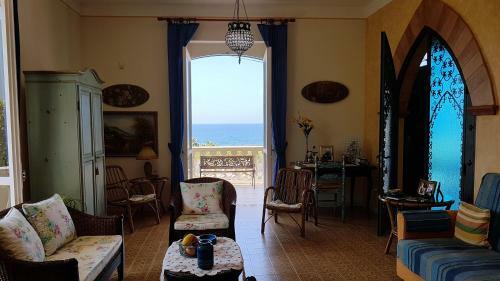 Casa Vacanza Fronte Mare - Villa Libert�