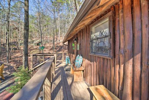 Scenic Greers Ferry Cabin With Deck And Fire Pit!