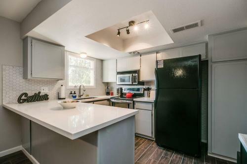 Remodeled Tempe Home In Prime Location