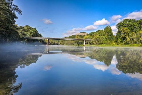 Vibrant Hydrangea House With Access To River!