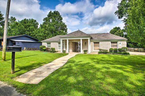 Waterfront Home With Dock 6 Mi To Hot Springs!