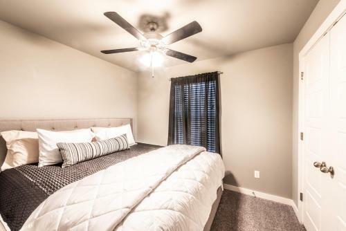 Apartamento Home Away From Home! Self Check-in & Free Parking!