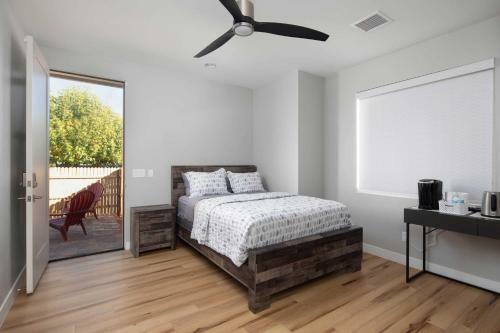 Modern Home With Private Hot Tub In Central Location