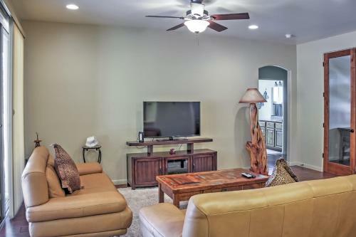 Relaxing Oak Creek Oasis With Patio And Red Rock Views!