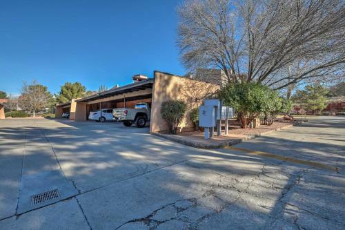 Apartamento Condo With Mtn Views, Balcony And Hot Tub Access!