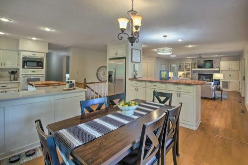 Casa Azul On Golf Course High-end Interior