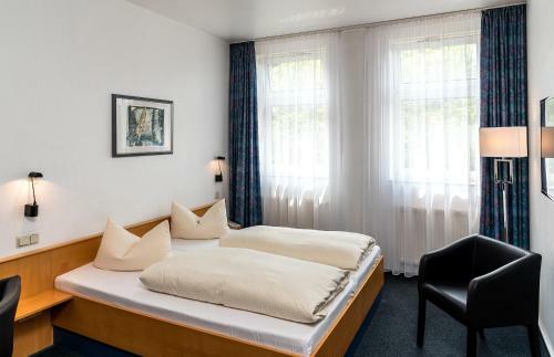 Hostal Median Hotel Garni