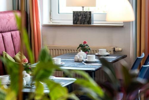Hostal Median Hotel Garni