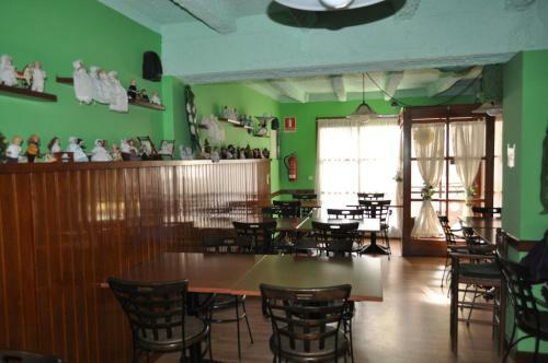 Hostal La Casa Dels Poetes